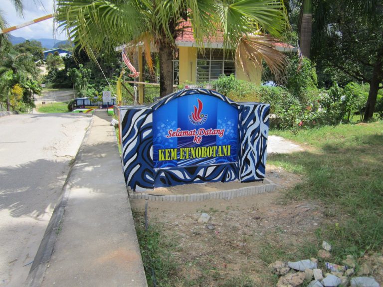 kem-PLKN-latihan-etnobotani_1-001